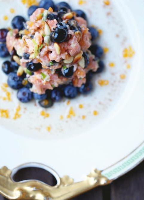 Tartare de saumon aux bleuets